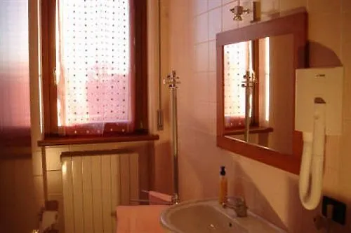 Apartamento Dolcecasa Pedemonte Italia